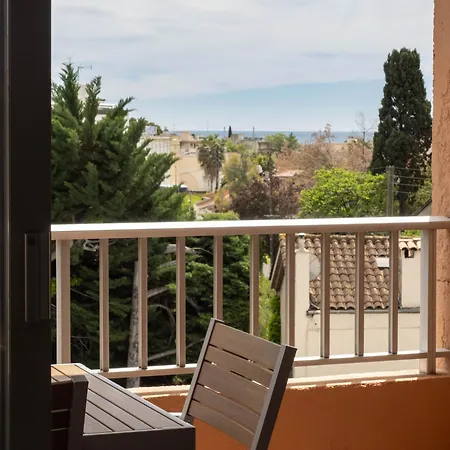 Eden Azur - Hoteliere Aparthotel