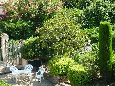 Eden Azur - Hoteliere 2* Golfe Juan